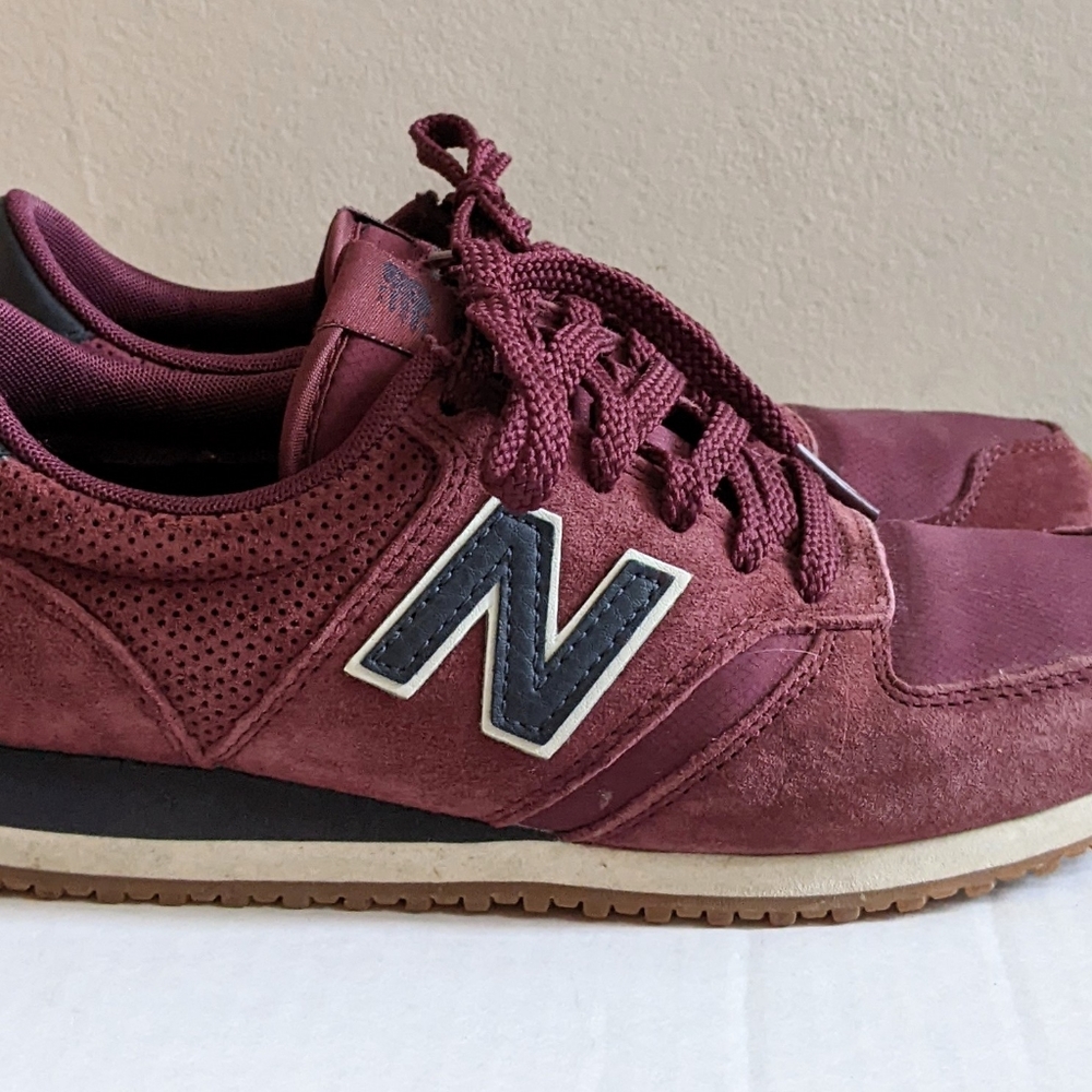New Balance 420 Sneakers